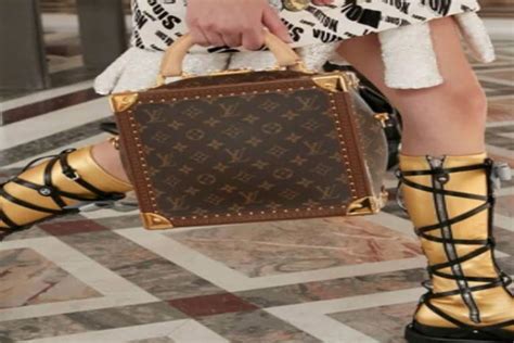 louis vuitton scandal|louis vuitton trademark infringement.